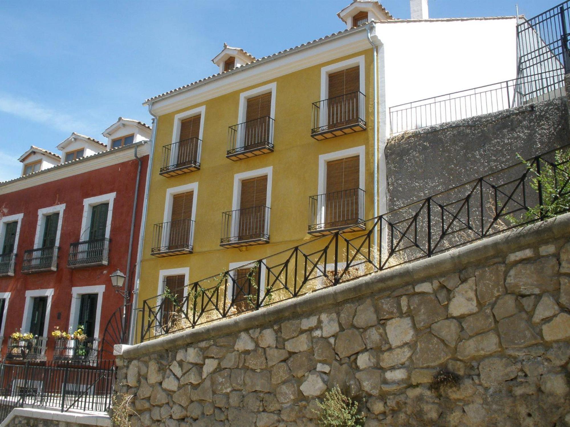 Alojamientos Turisticos Casco Antiguo كوينكا المظهر الخارجي الصورة